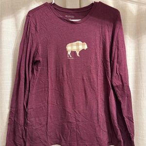 Columbia women’s  Burgundy Long Sleeve Shirt